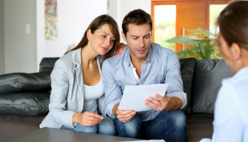 Нужно ли нотариально удостоверенное согласие супруга на покупку квартиры?