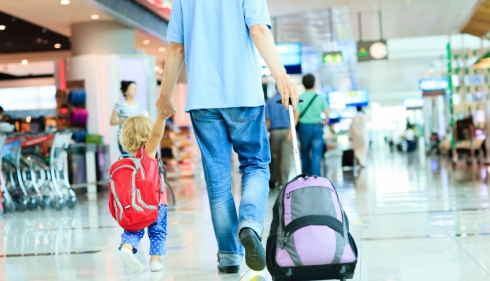 В интересах маленьких путешественников и их родителей: согласие на выезд ребенка за границу